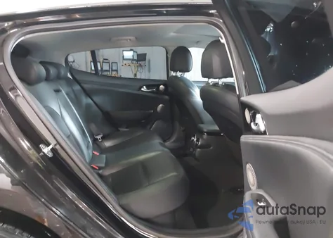 2018 Kia Stinger Premium из США, поврежденный, VIN KNAE25LA0J6014199